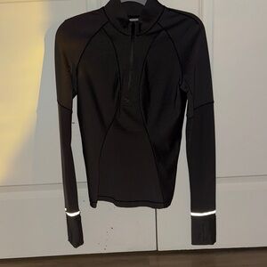 LULU LEMON QUARTER Zip Top